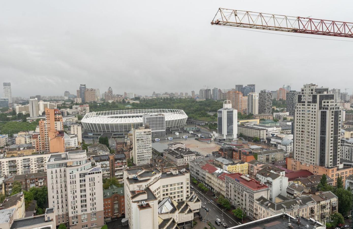 Royal Tower Residence Big Vip Apartment In Center Floor 27 Kyiv Exterior foto