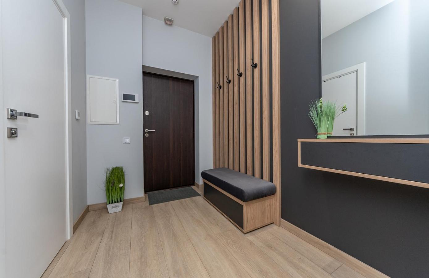 Royal Tower Residence Big Vip Apartment In Center Floor 27 Kyiv Exterior foto