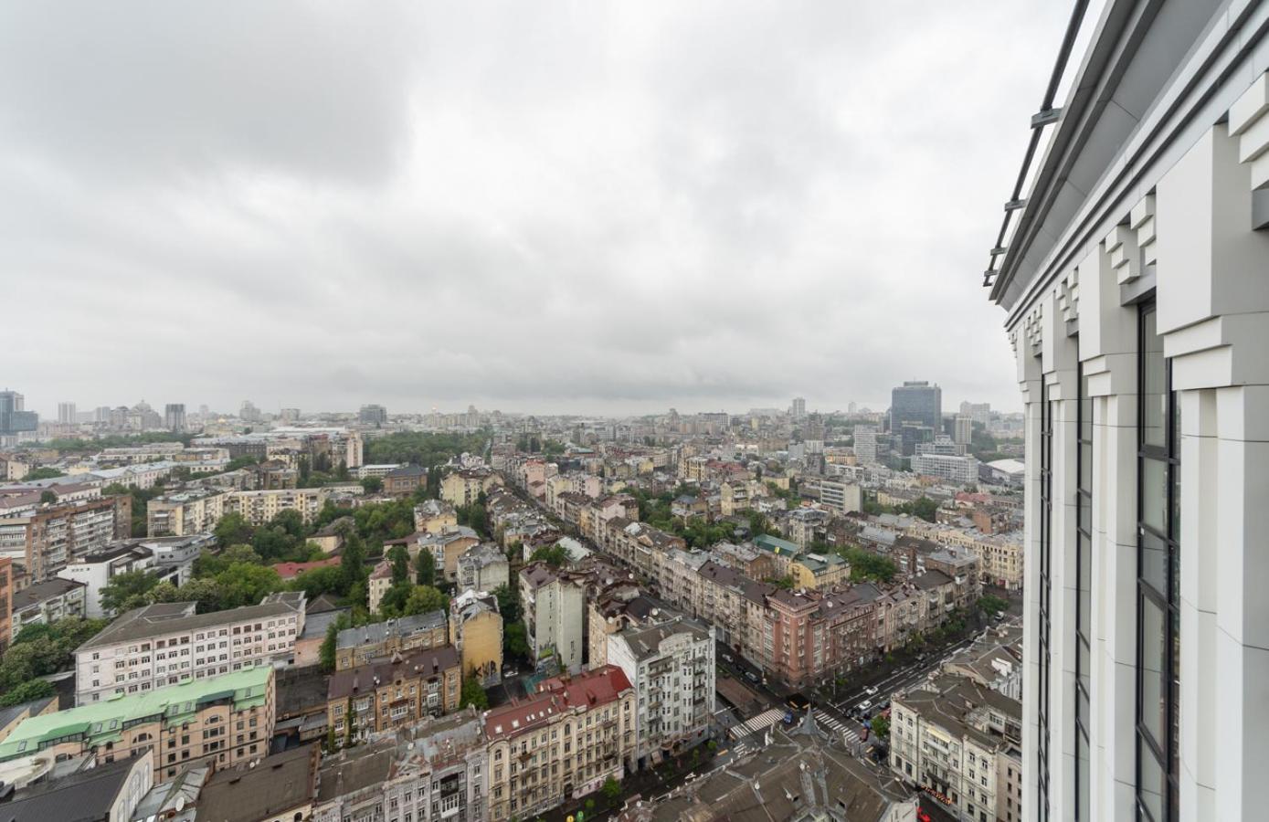 Royal Tower Residence Big Vip Apartment In Center Floor 27 Kyiv Exterior foto