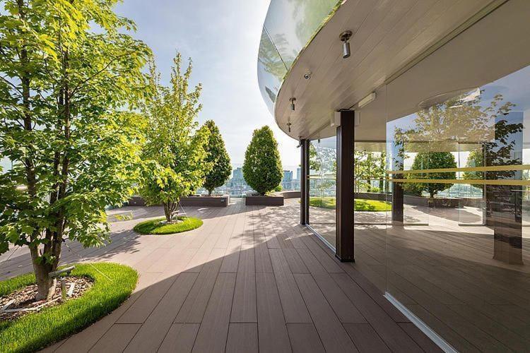 Royal Tower Residence Big Vip Apartment In Center Floor 27 Kyiv Exterior foto