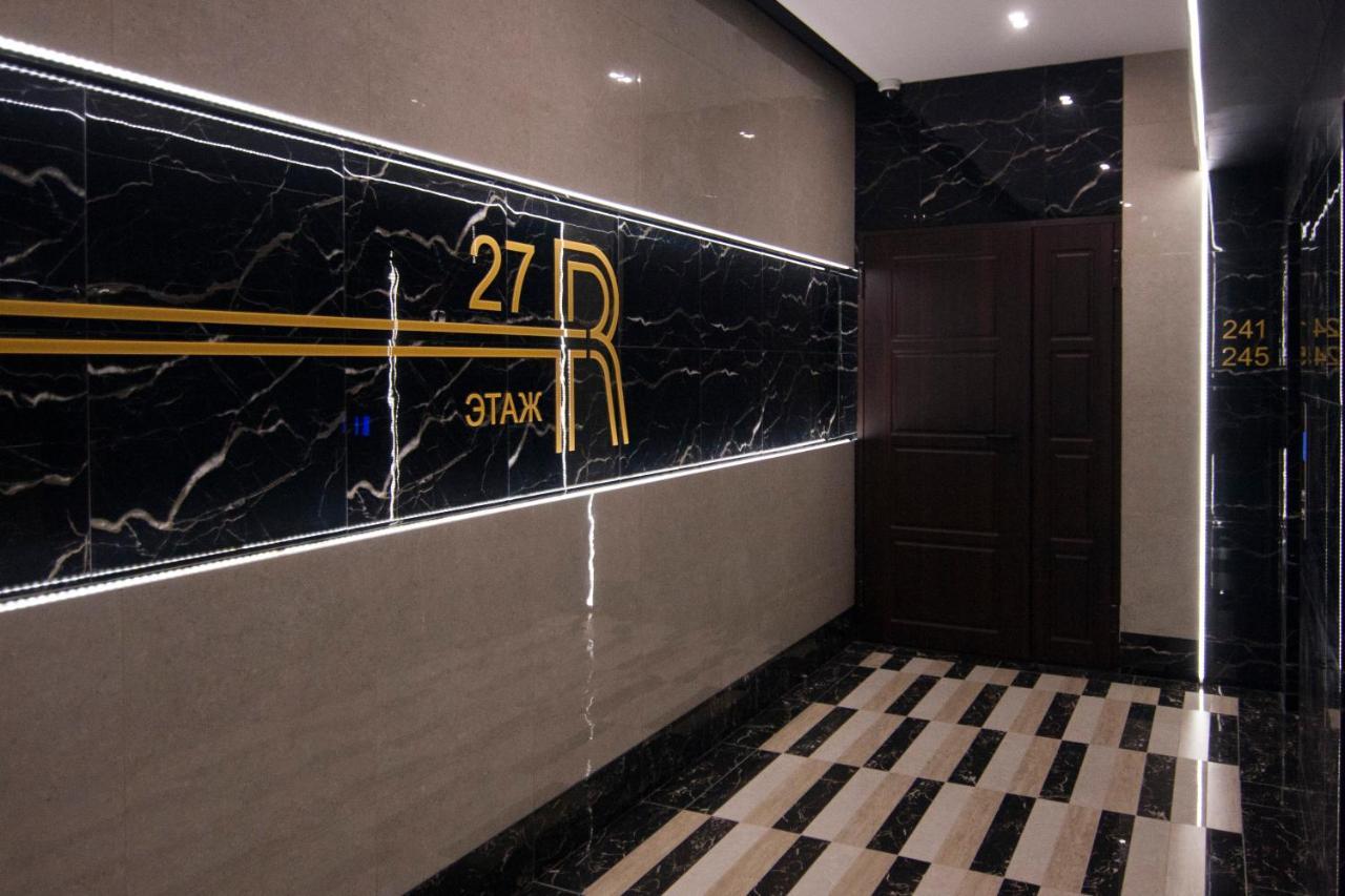 Royal Tower Residence Big Vip Apartment In Center Floor 27 Kyiv Exterior foto