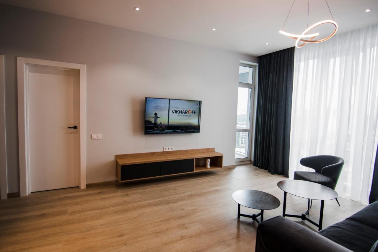 Royal Tower Residence Big Vip Apartment In Center Floor 27 Kyiv Exterior foto